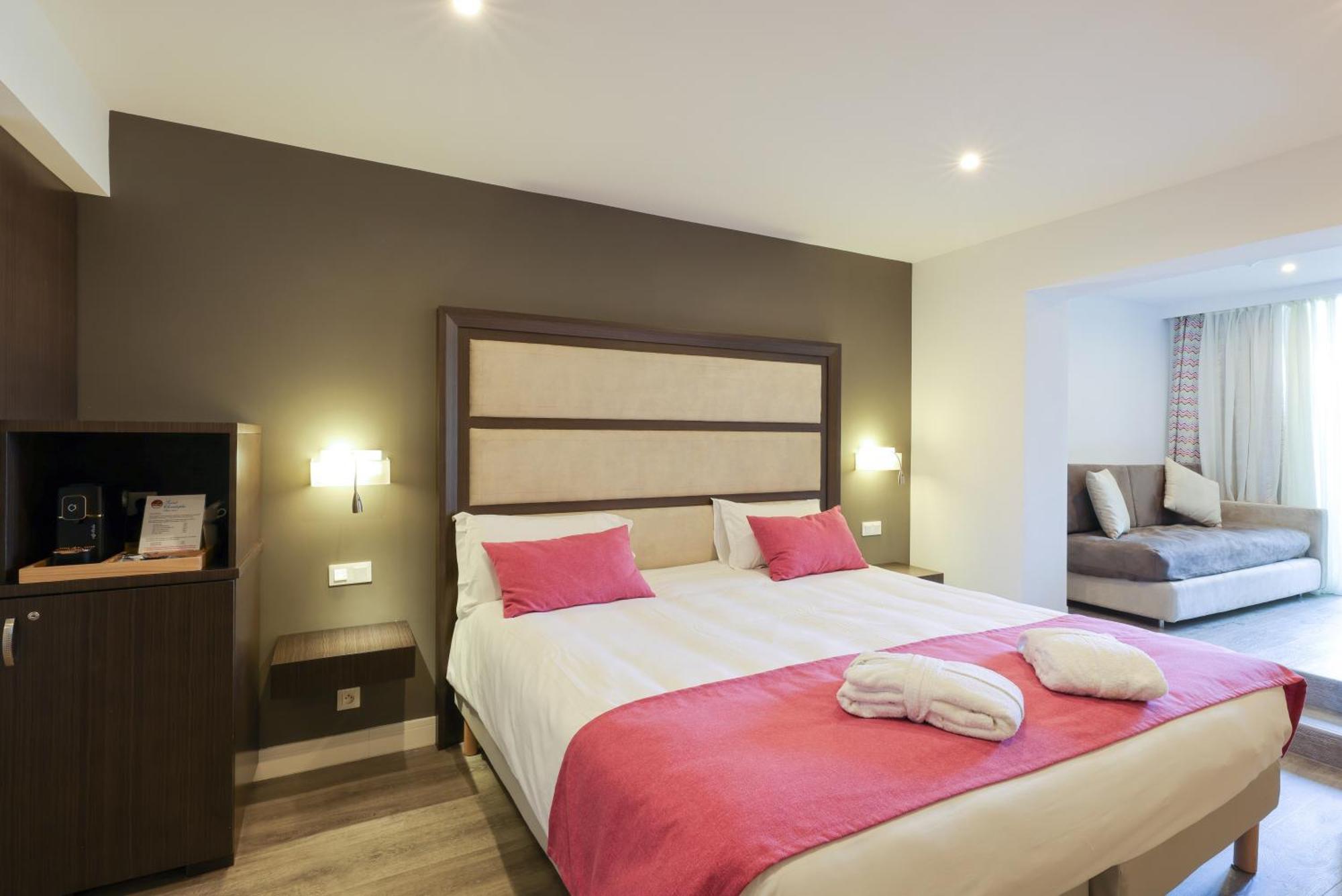 Hotel Saint Christophe Calvi  Kültér fotó