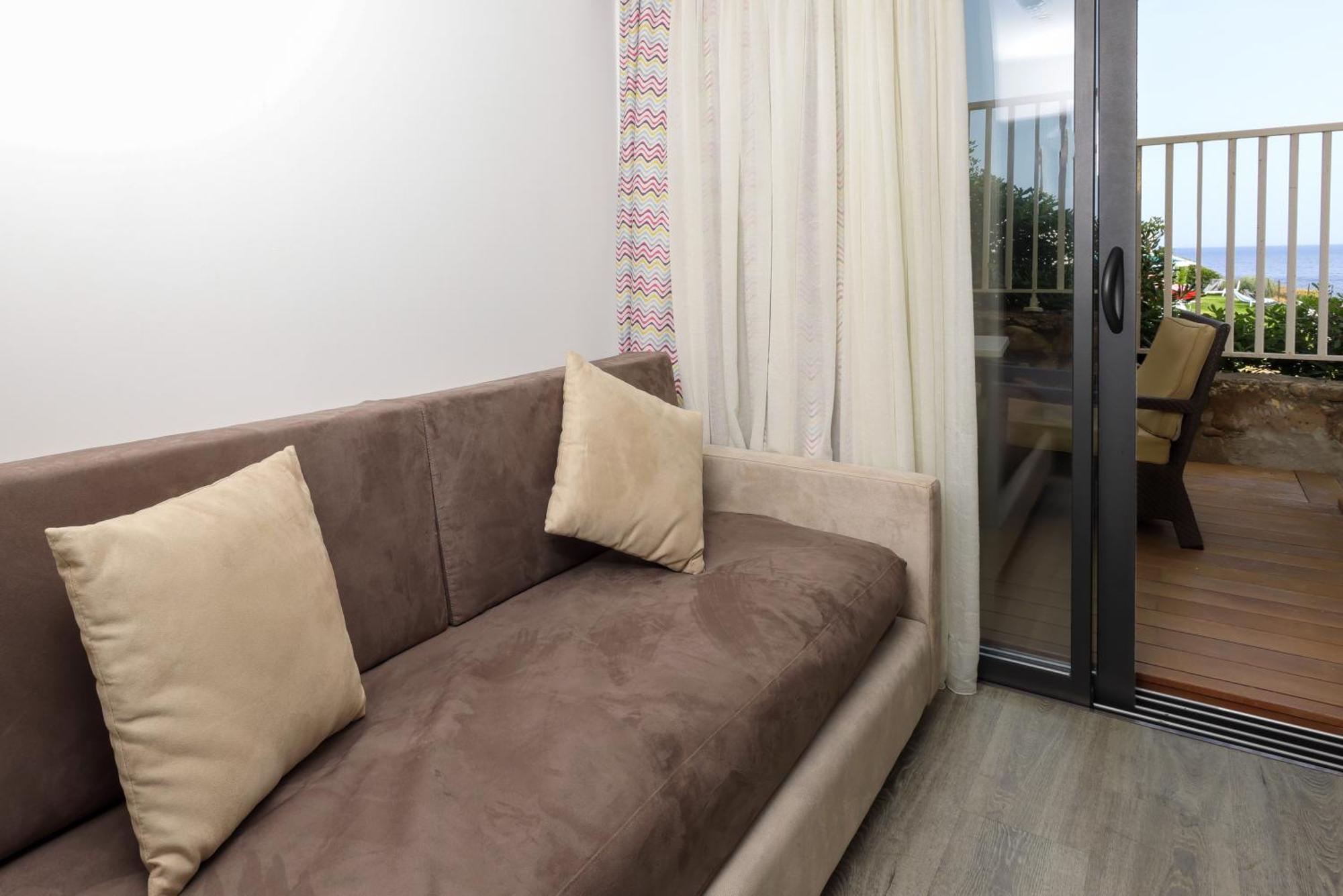 Hotel Saint Christophe Calvi  Kültér fotó