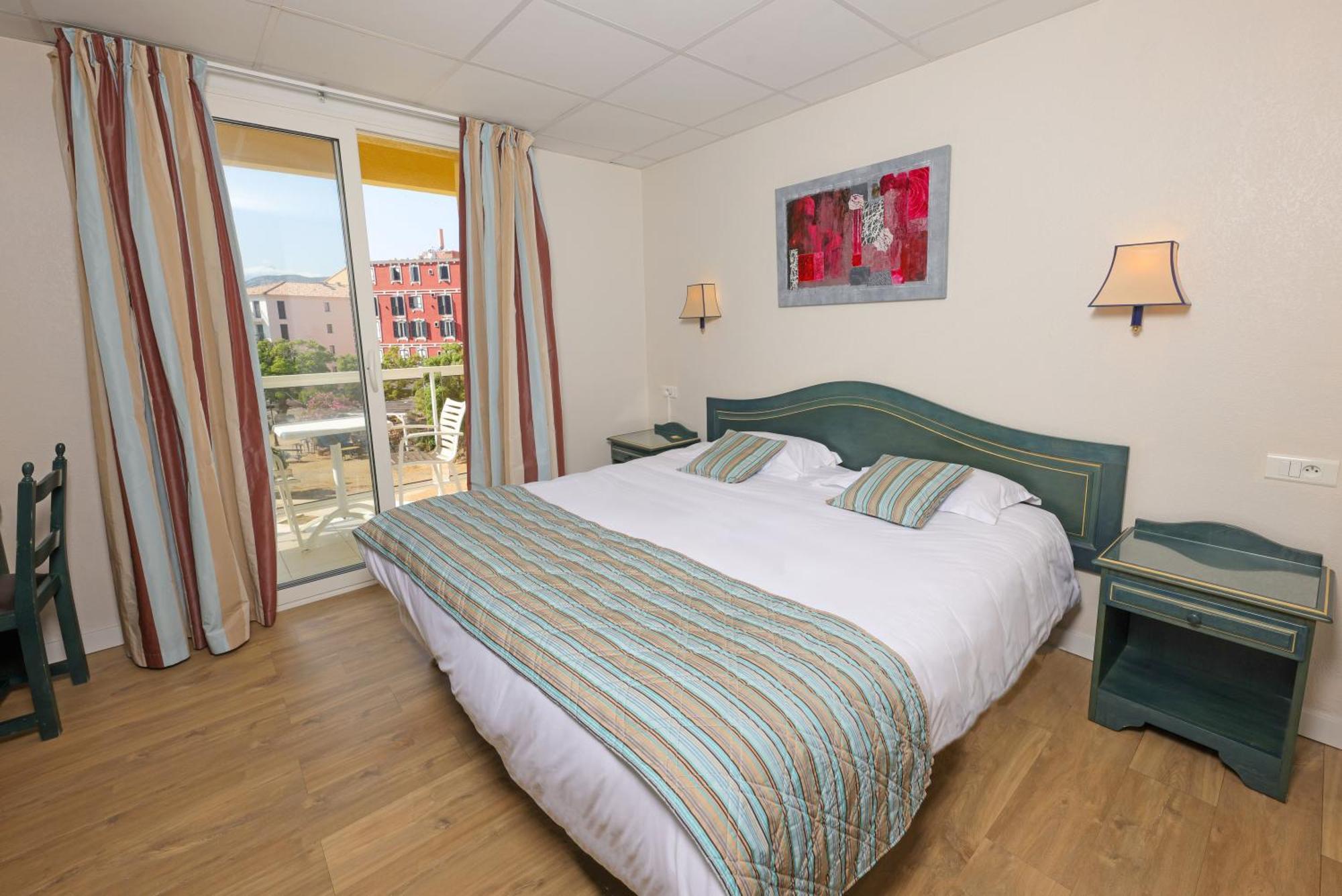 Hotel Saint Christophe Calvi  Kültér fotó